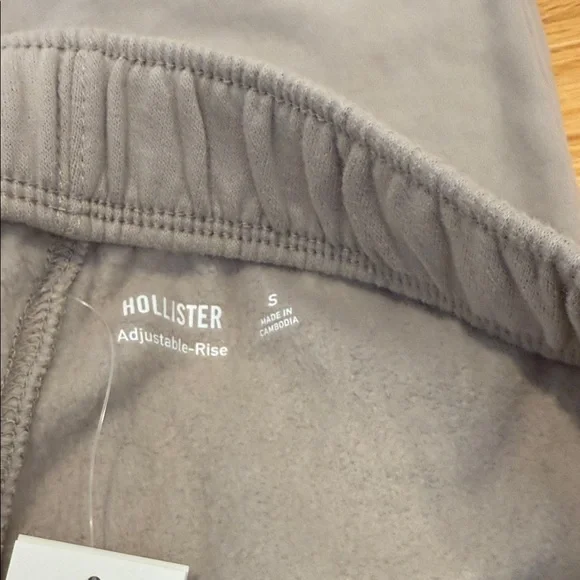 Women’s Tan Jogger Pants - Picture 4 of 5